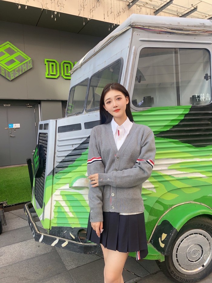 Clothes THOM BROWNE  20251023