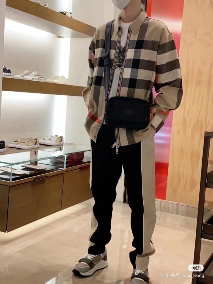Clothes  Burberry 20251023