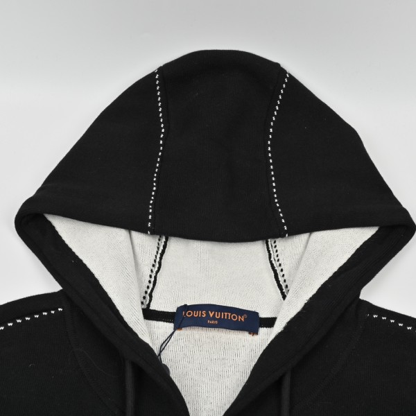 Clothes LouisVuitton 20251023