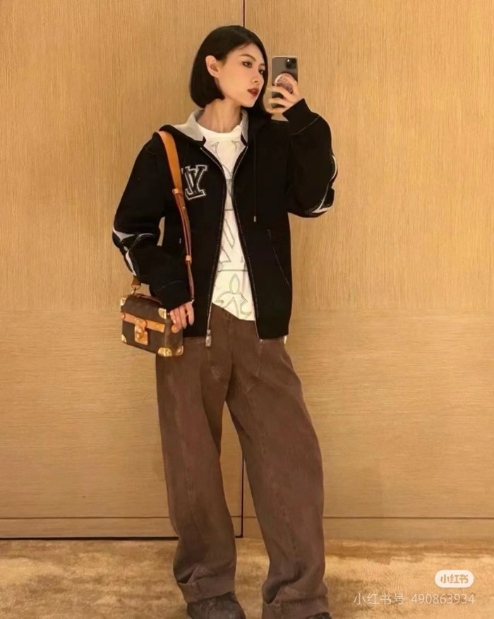 Clothes LouisVuitton 20251023