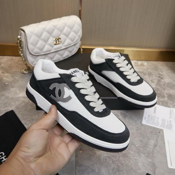 CHANEL 23P Low Top Stylish Skateboarding Shoes Women's Black White