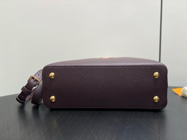 Louis Vuitton Capucines MM M12952 size 31.05*11*20 cm