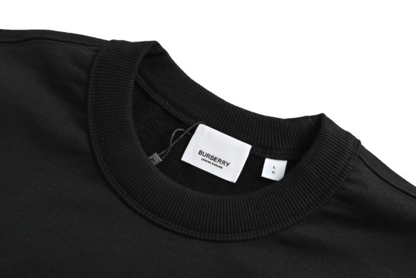 Clothes Burberry 20251028