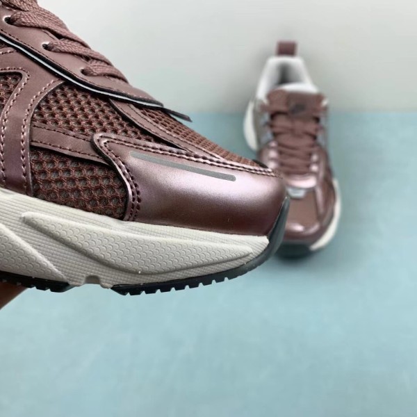 Nike V2K Run Smokey Mauve