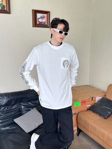 Clothes ChromeHearts 20251028