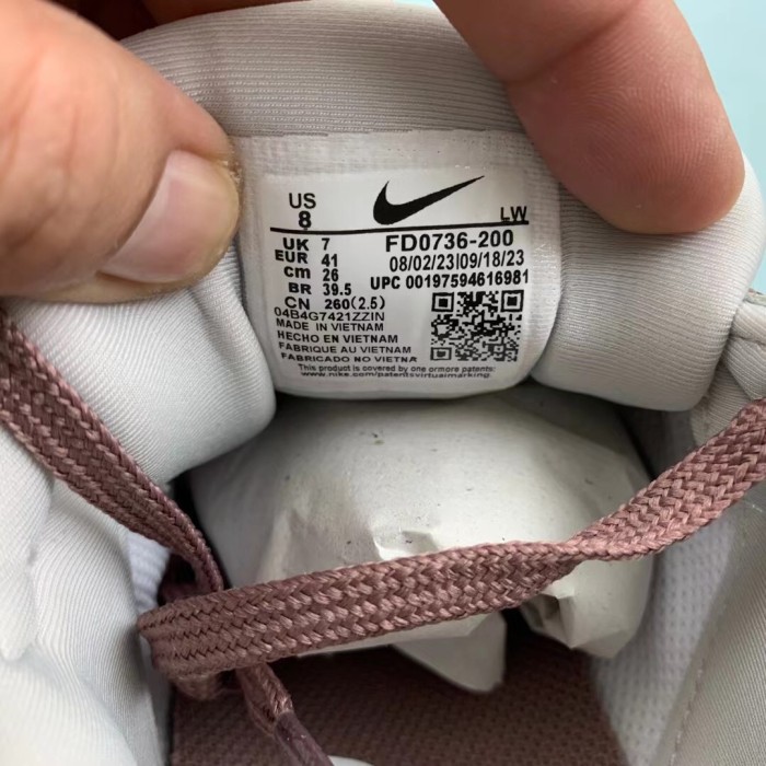 Nike V2K Run Smokey Mauve