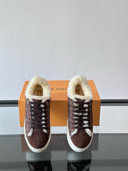 LOUIS VUITTON Time Out Low top Skateboard Shoes Women's Brown