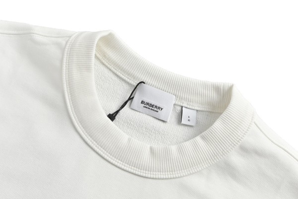 Clothes  Burberry 20251028