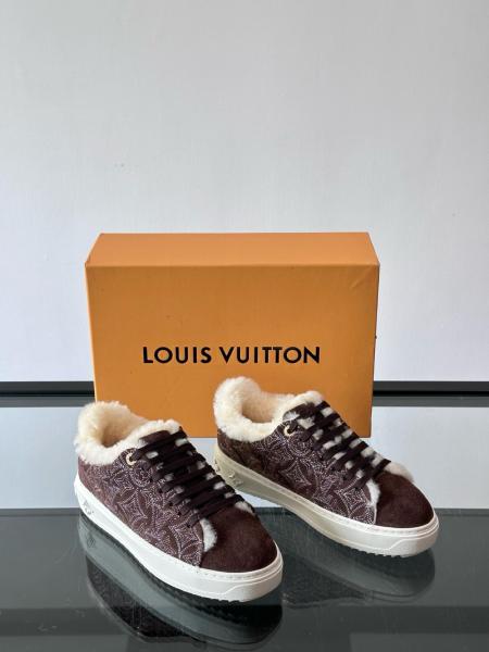 LOUIS VUITTON Time Out Low top Skateboard Shoes Women's Brown