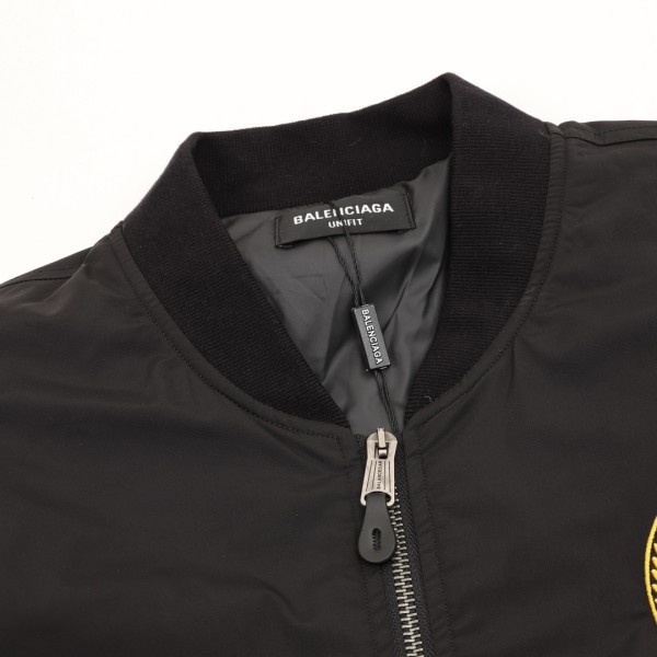 Clothes Balenciaga 20251030