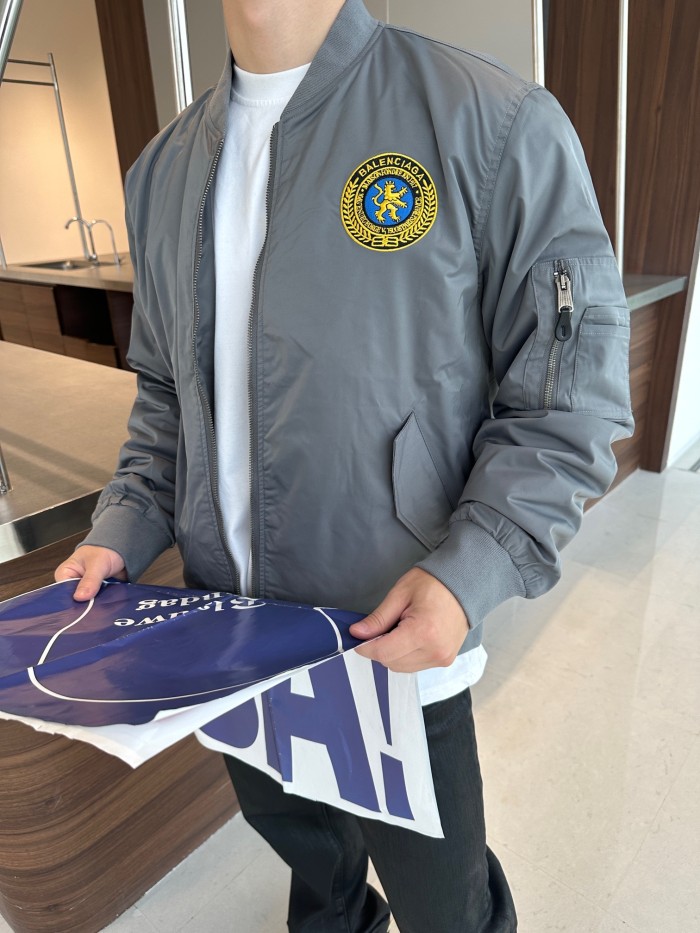 Clothes Balenciaga 20251030