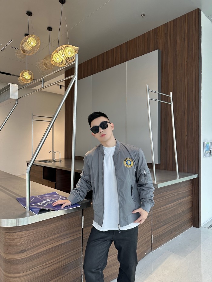 Clothes Balenciaga 20251030