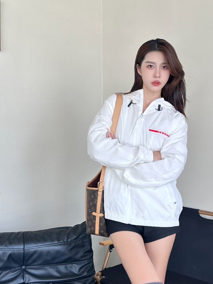 Clothes Prada 20251104