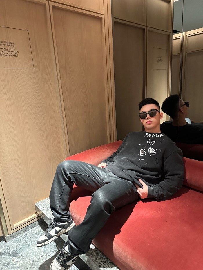 Clothes Prada 20251104