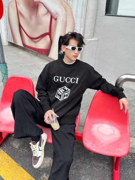 Clothes Gucci  20251104