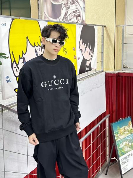 Clothes  Gucci 20251104