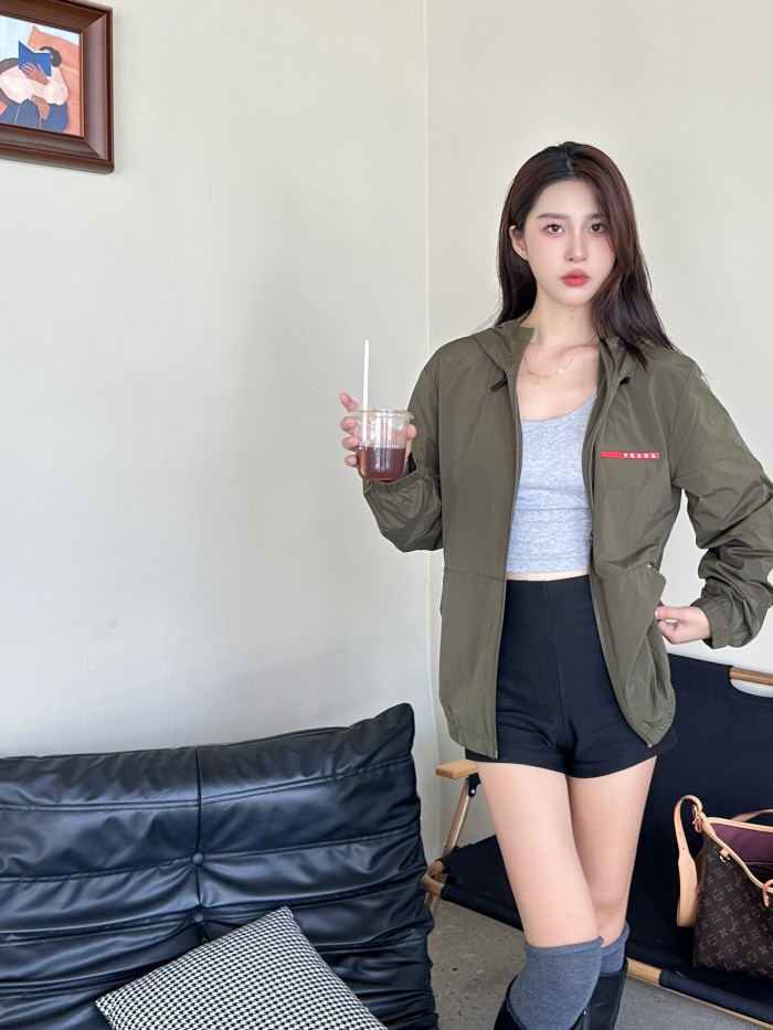 Clothes Prada 20251104