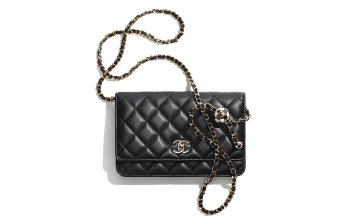 CHANEL 23C Spring WOC Sheepskin Crossbody Bag Women's Black AP1450-B09985-94305 size 19*4*12 cm