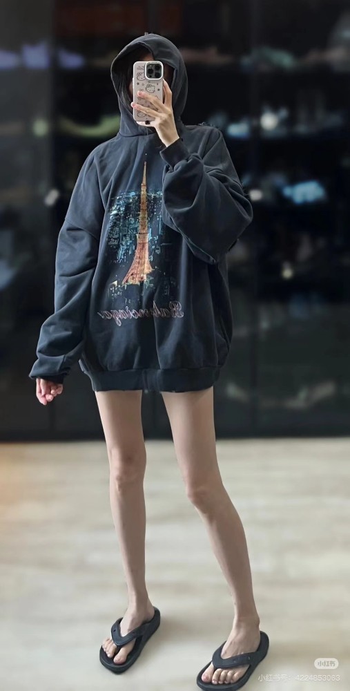 Clothes Balenciaga 20251106