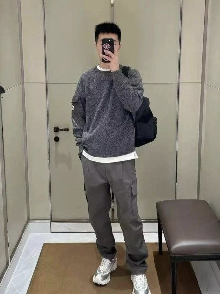 Moncler Logo Patch Crewneck Jumper