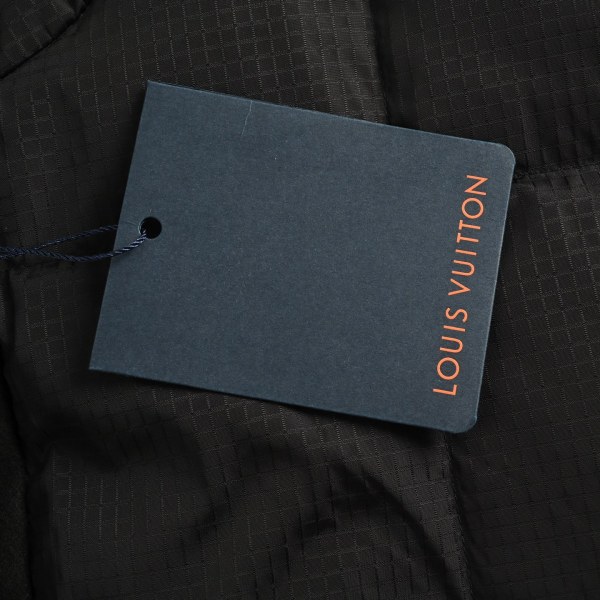Clothes Louis Vuitton 20251106