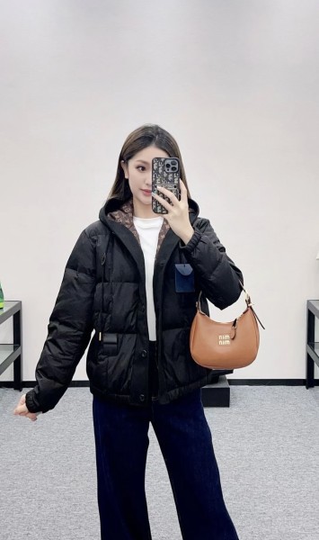 Clothes Louis Vuitton 20251106