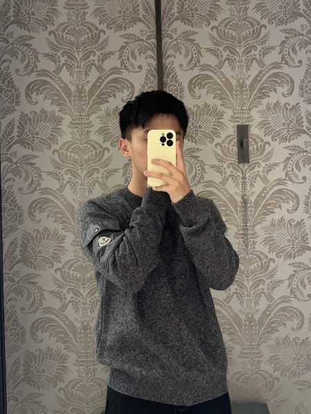 Moncler Logo Patch Crewneck Jumper