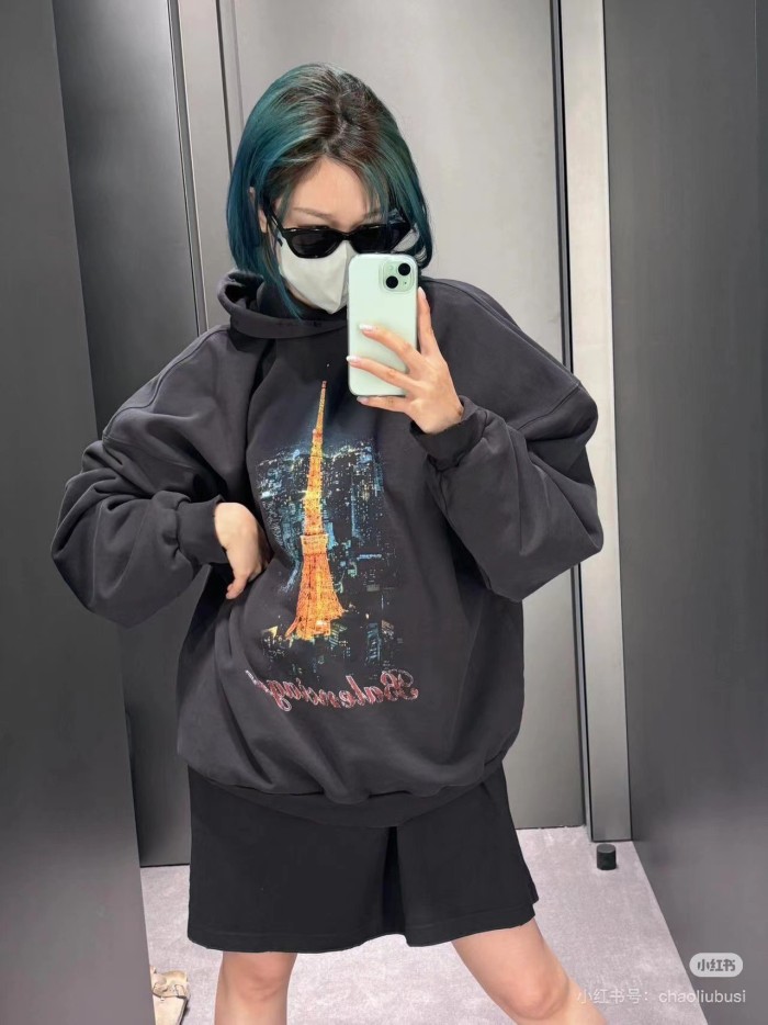 Clothes Balenciaga 20251106