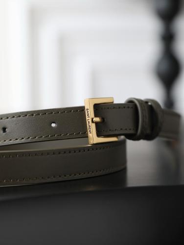 SAINT LAURENT Leather One Shoulder Handbag Trumpets Women's Dark Musk 749036-2R20W-3237 size 17*13*20 cm