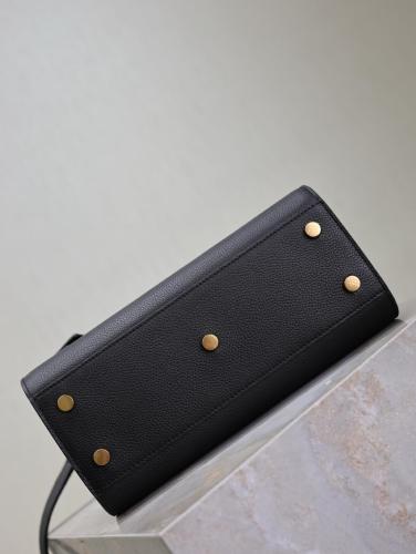 SAINT LAURENT SAC DE JOUR Cow Leather Shoulder Bag, Crossbody Bag, Handbag Women's Black 717449-DTI0W-1000 size 22*10.5*18 cm