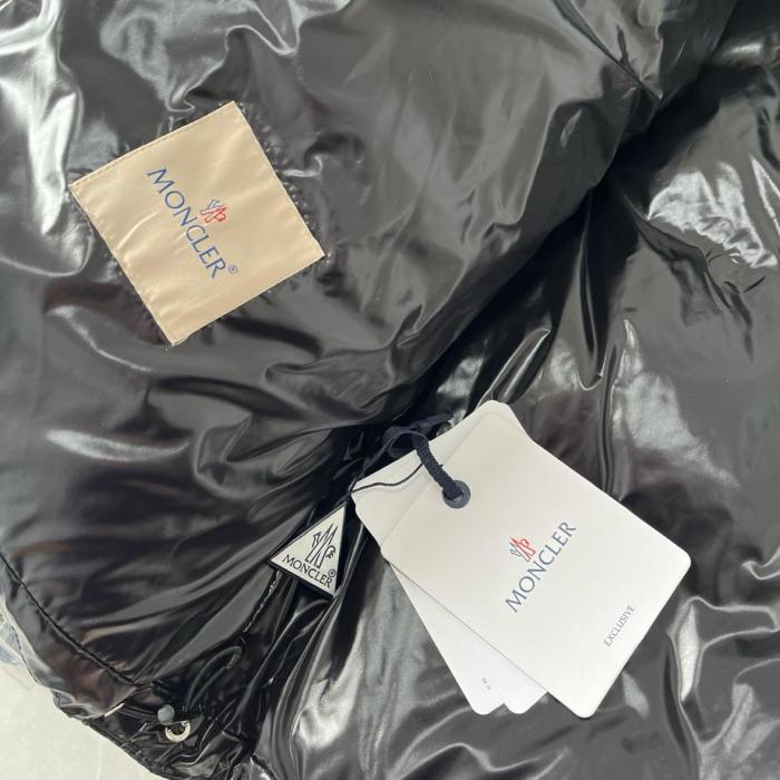 Moncler FW22 Down Jacket Men's Star Diamond Black