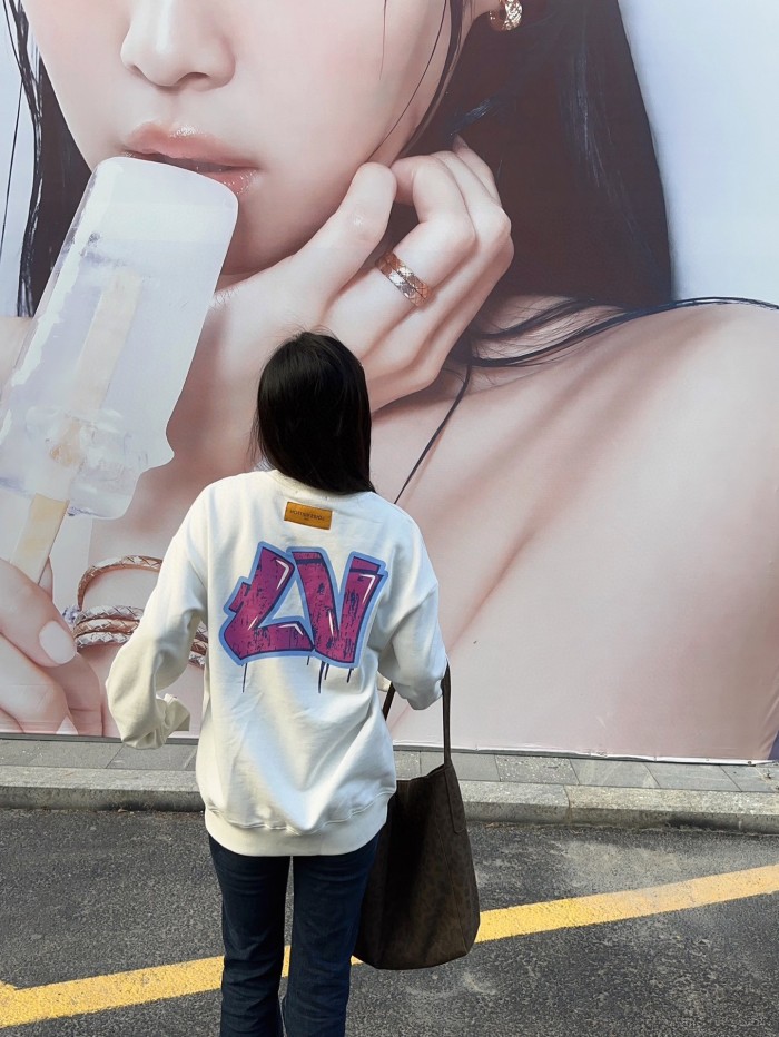 Clothes Louis Vuitton 20251106