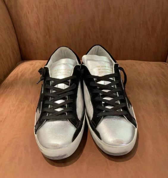 Golden Goose Super Star Low top Stylish Skateboarding Shoes Women's Silver Black Heel Tab Distressed