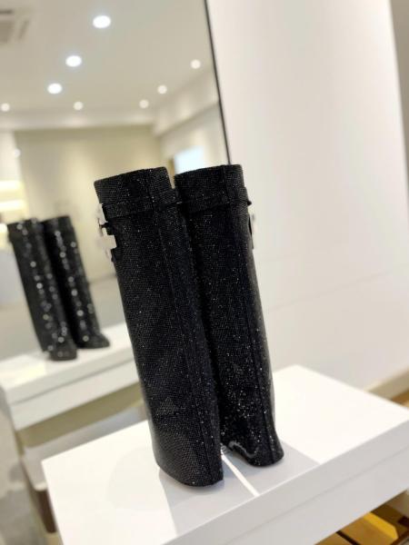 Givenchy Shark Lock Knee high Boots 3.5cm Women's Black