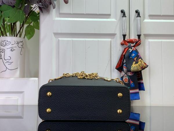 LOUIS VUITTON X Takashi Murakami Capucines Mm Black M13878 samll size 21*8*14 cm