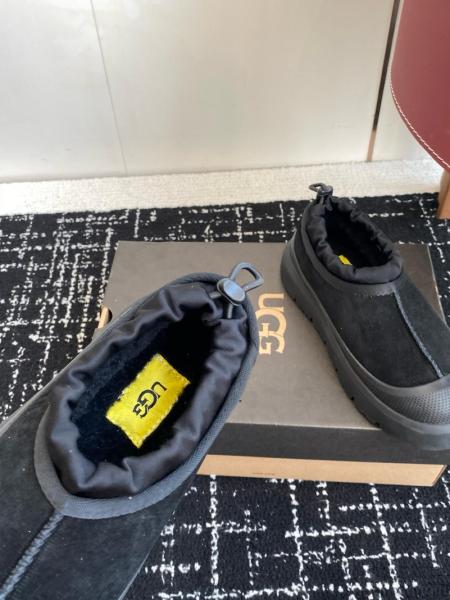 UGG Tasman Weather Hybrid Slipper 'Black'