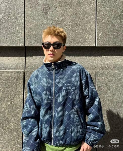 Clothes  Louis Vuitton 20251118