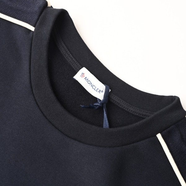 Moncler logo-appliqué sweatshirt