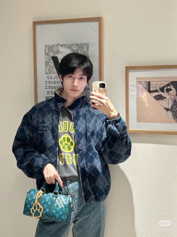 Clothes  Louis Vuitton 20251118