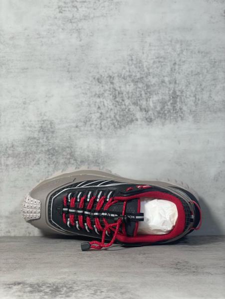 Moncler Trailgrip Gore-Tex Taupe Black