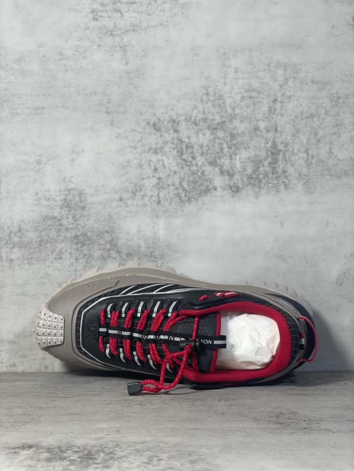 Moncler Trailgrip Gore-Tex Taupe Black