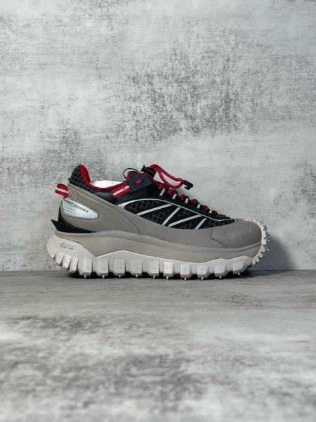 Moncler Trailgrip Gore-Tex Taupe Black