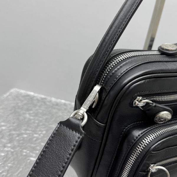 Acne Studios Calfskin One Shoulder Handbag Small Women's Black C10240-900 size 26*7*16 cm