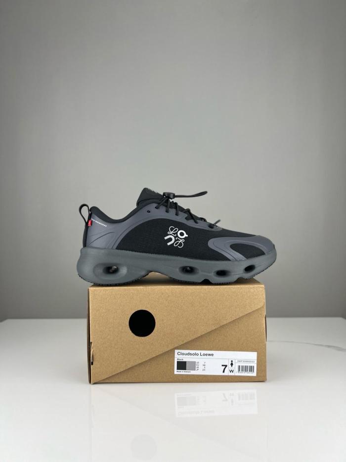 LOEWE On Running, Collaboration Cloudsolo Low top Casual Shoes Black
