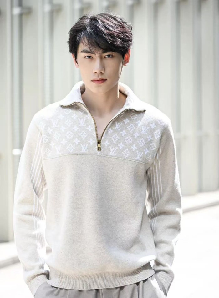 Clothes Louis Vuitton 20251125