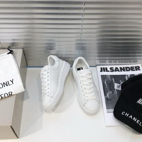 Golden Goose Purestar Stylish Skateboarding Shoes White