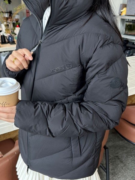 Clothes   Moncler 20251126