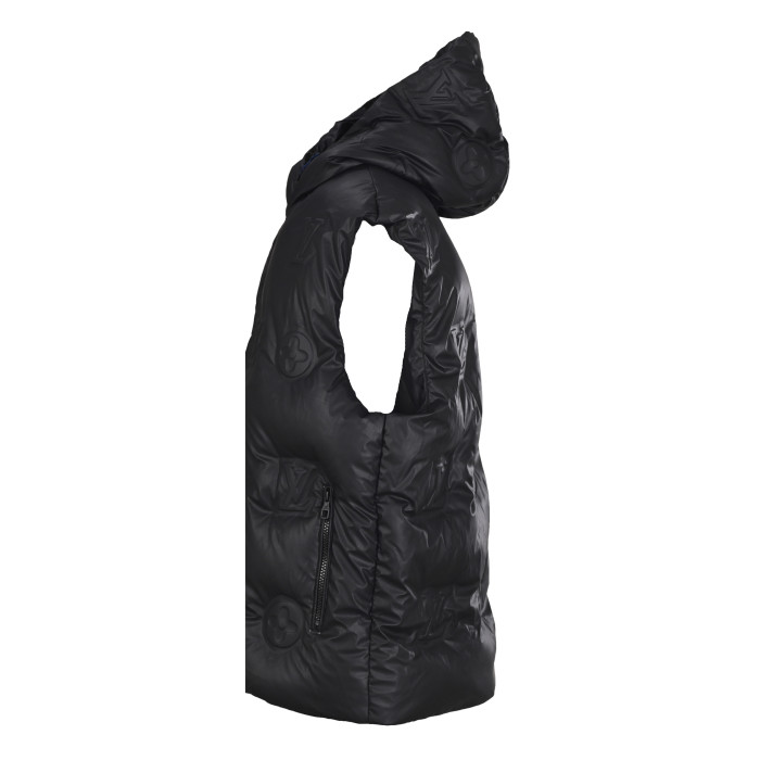  Louis Vuitton Guersac Hooded Diagonal Quilted Vest 
