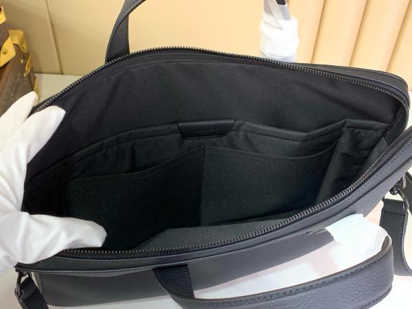  Louis Vuitton Gate Briefcase M15258 size 39.5*4*30 cm
