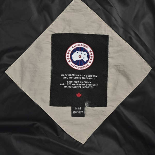 Canada Goose Crofton Hooded Puffer Jacket